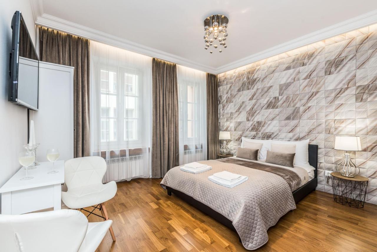 Rent Like Home - Przejscie Garncarskie 10 Breslavia Exterior foto